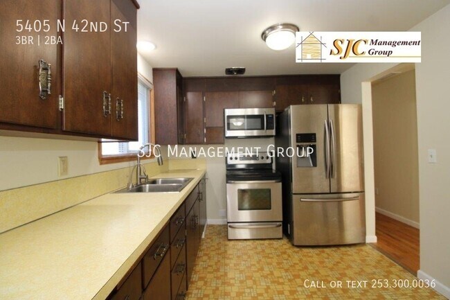 Building Photo - 5405 N 42nd St