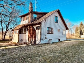 Building Photo - 604 Burton Ave