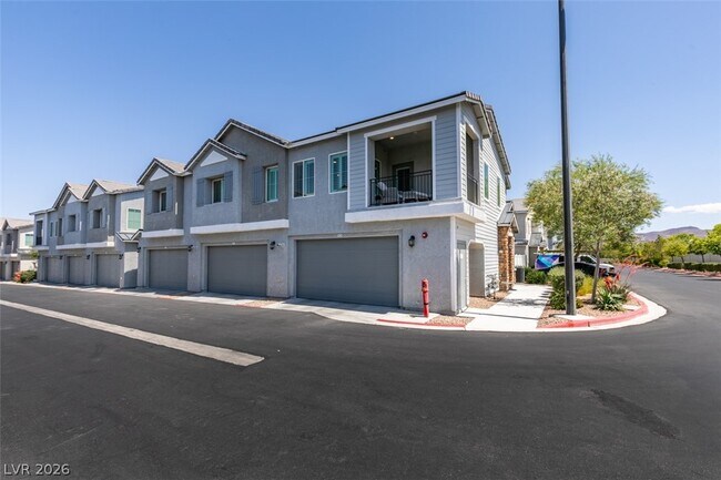 Building Photo - 544 Teovani St