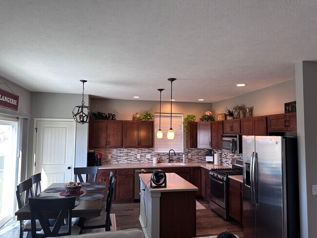 Foto del edificio - 21327 Quarry Ln