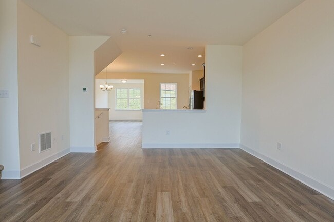 Foto del edificio - 3 bedroom Townhome with unfinished basement!