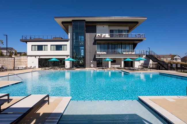 Building Photo - Monrovia Hill