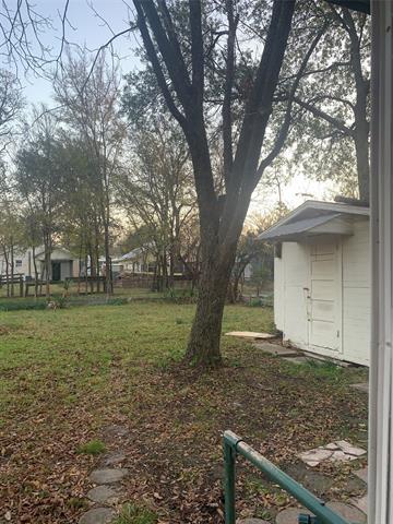 Building Photo - 706 N Park Ave