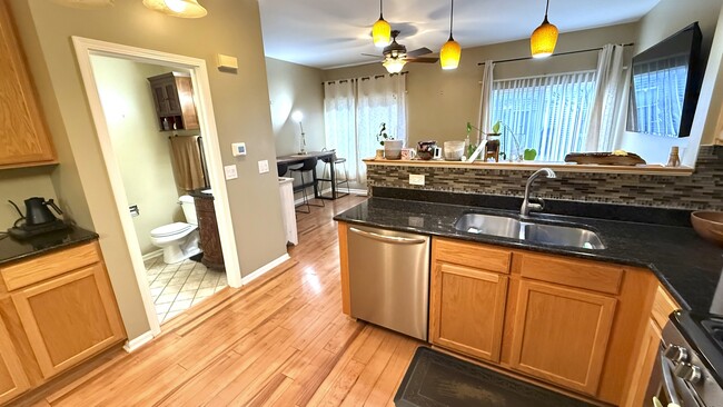 Building Photo - 3359 Blue Ridge Dr