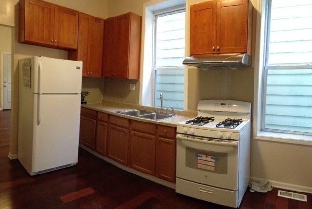 Foto del edificio - 3630 S Paulina St