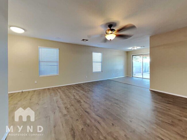 Foto del edificio - 11111 E Flossmoor Ave