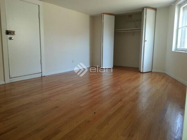 Foto del edificio - 2304 N Clark St