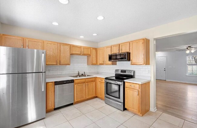 Building Photo - 142 Brockman Way