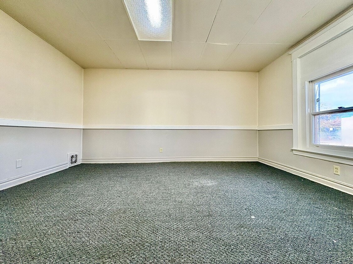 Building Photo - 1511 Miami St