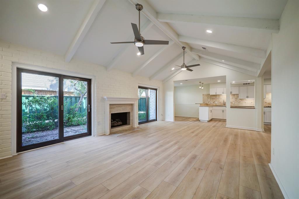 1125 Nantucket Dr, Houston, TX 77057 Condo for Rent in Houston, TX