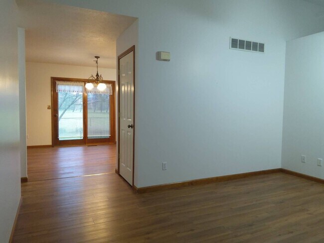 Foto del edificio - 3 Bedroom 2 Bathroom Home in Goshen!