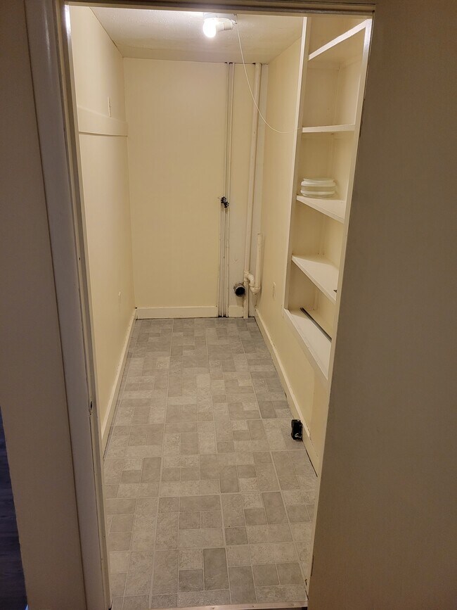 Foto del edificio - 328 Rockingham Rd