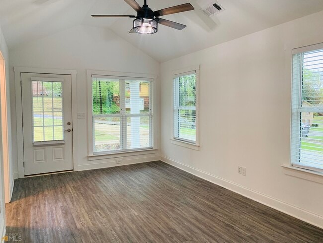 Foto del edificio - 105 Oak St