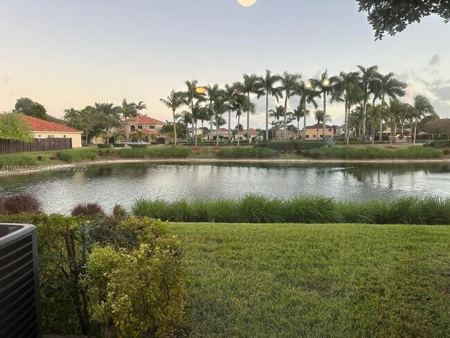 Foto del edificio - 1555 NE 33rd Rd