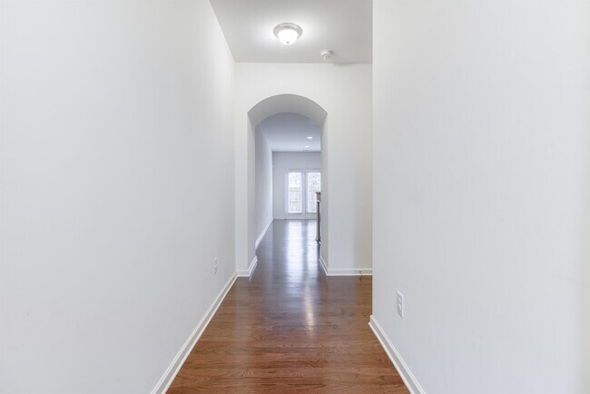 Foto del edificio - 5070 Longview Walk