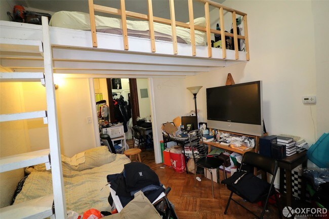 Building Photo - 73 West 71st Street