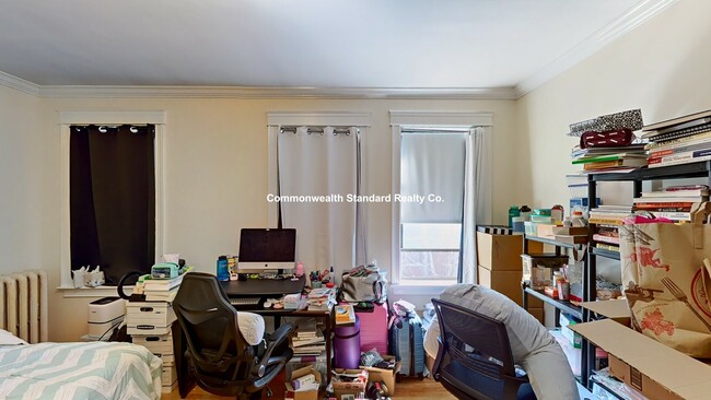 Foto del edificio - 27 Glenville Ave