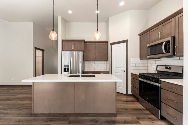 Kitchen - 1577 Sq Ft - Thayer Cottages