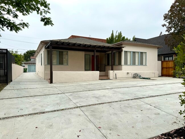 Building Photo - 749 S Citrus Ave