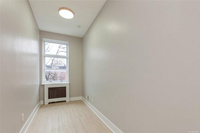 Building Photo - 344 E 116th St