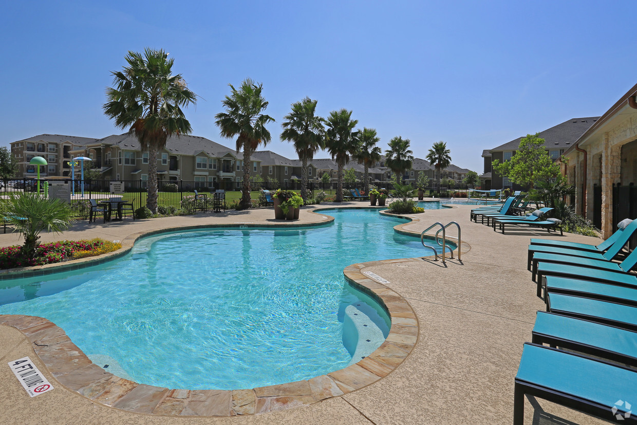 Apartments Near Creekside