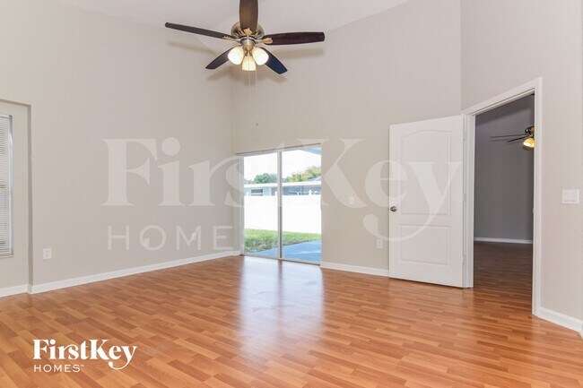 Building Photo - 6931 Waterbrook Ct