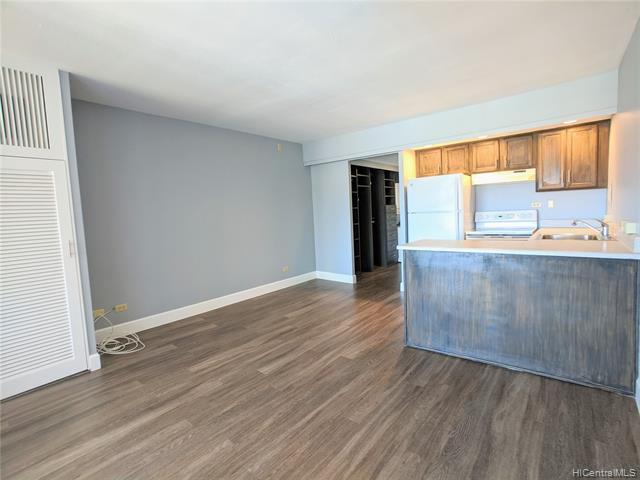 Building Photo - 1717 Mott Smith Dr