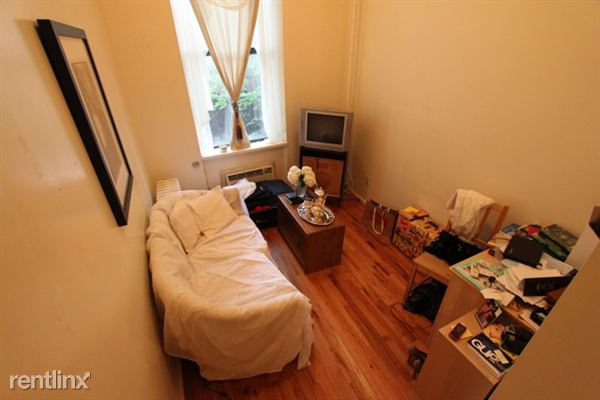 Fotografía del edificio - 327 W 30th St