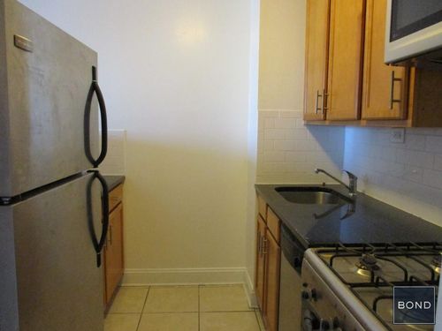 Foto del edificio - 546 Main St