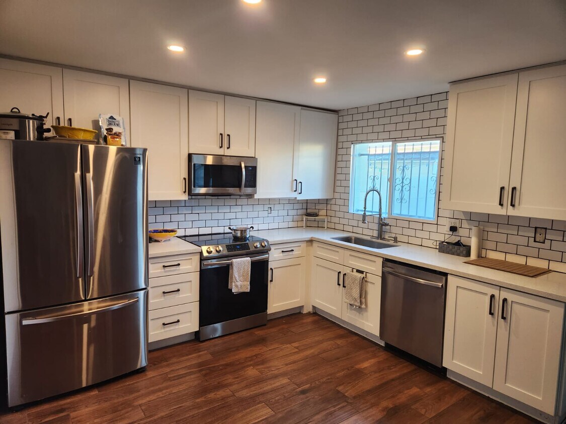 Foto principal - 1379 N 44th St