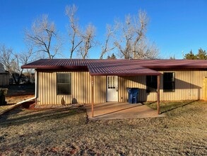 Building Photo - 721 SW 13th St