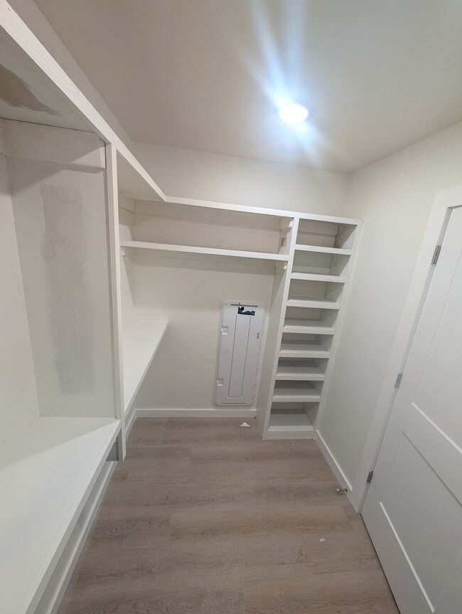 Building Photo - 202 N Ora St