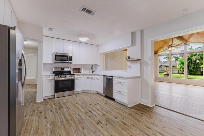 Building Photo - 1310 La Faunce Way