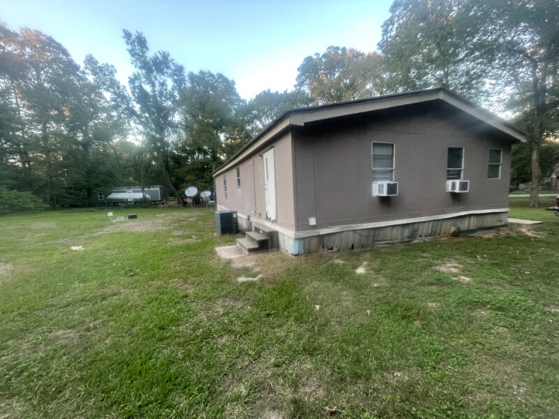 Primary Photo - 15509 Parret Ln