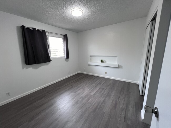 Building Photo - 94-693 Kamalo St