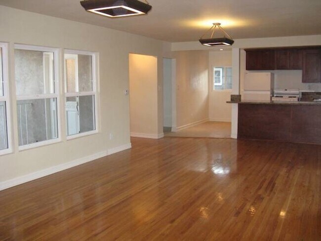 Foto del edificio - 5114 63rd St