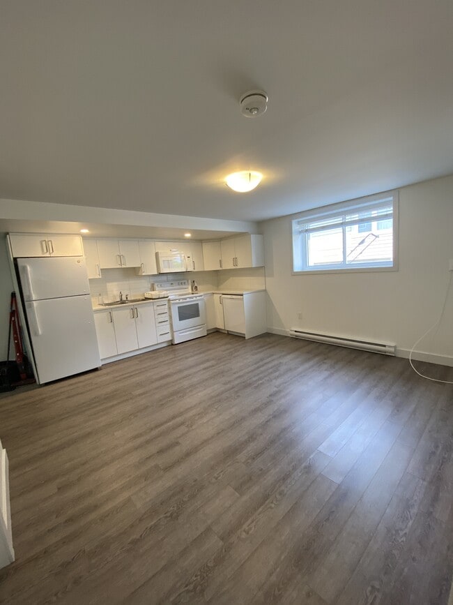 Photo du bâtiment - 1016 Maitland Ave