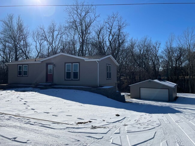 Building Photo - Remodeled 3 Bedroom Home