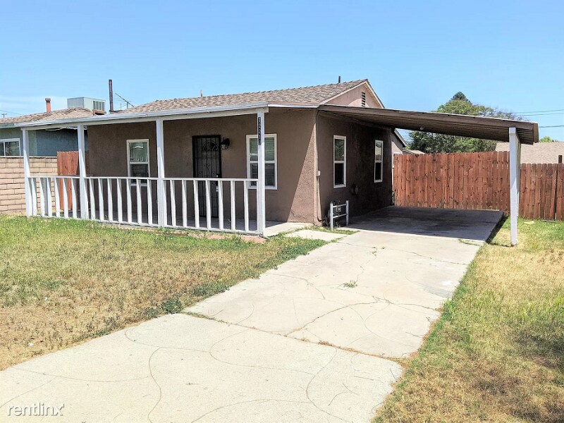 Foto principal - 12210 Carmenita Rd