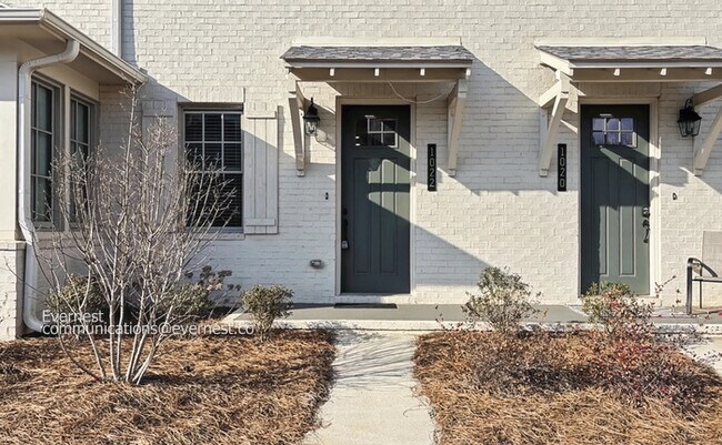 Foto del edificio - 1022 Windsor Dr