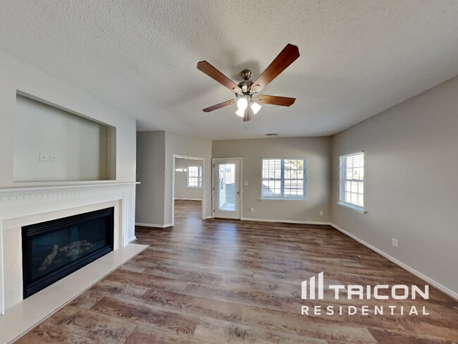 Foto del edificio - 7036 Paint Rock Ln