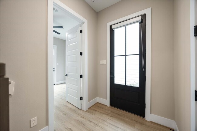 Foto del edificio - 4013 Griggs Rd