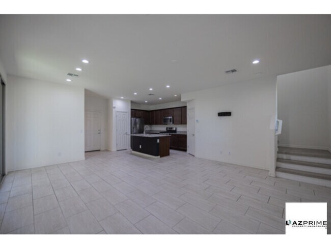 Foto del edificio - Welcome to this Meticulously Renovated and...