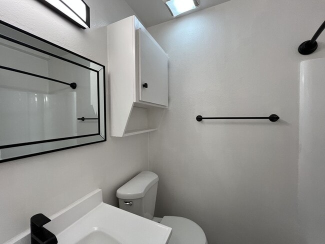 Interior Photo - 238 South Serrano Ave