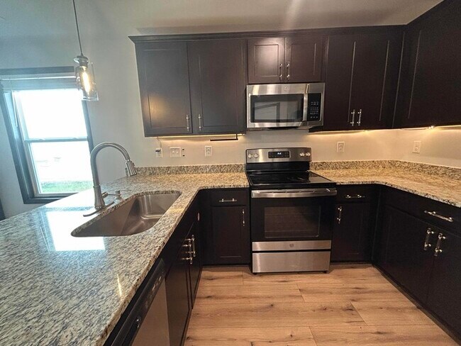 Building Photo - 3314 Stonewall Ln