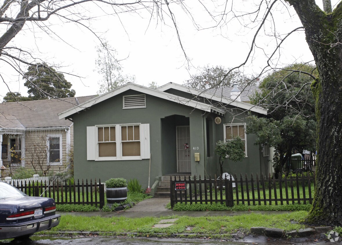 419 E St, Petaluma, CA 94952 Apartments in Petaluma, CA
