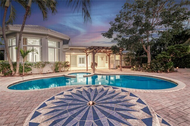 Foto del edificio - 2801 Coral Shores Dr