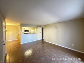 Building Photo - 1150 N Buffalo Dr