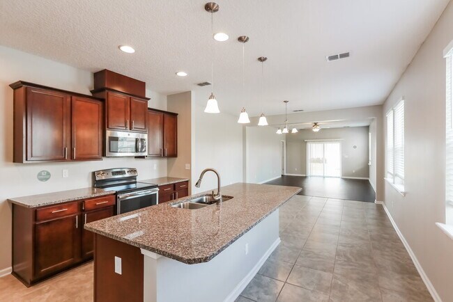 Foto del edificio - 58 Eagles Nest Ln