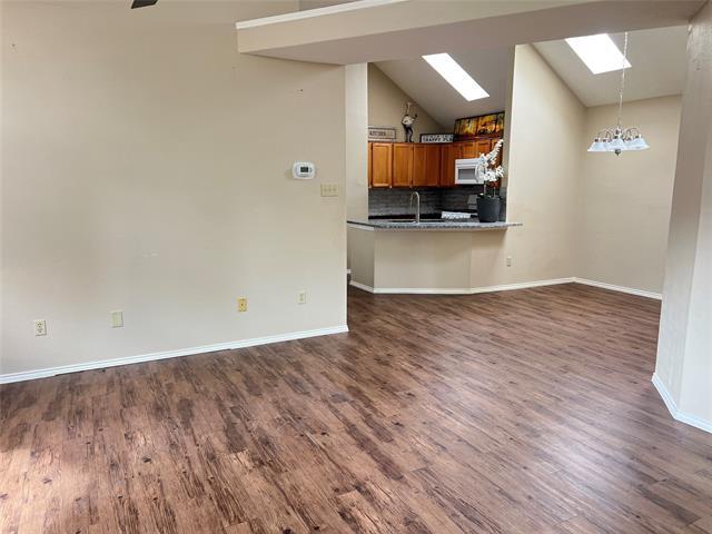 Foto del edificio - 6510 White Oak Dr